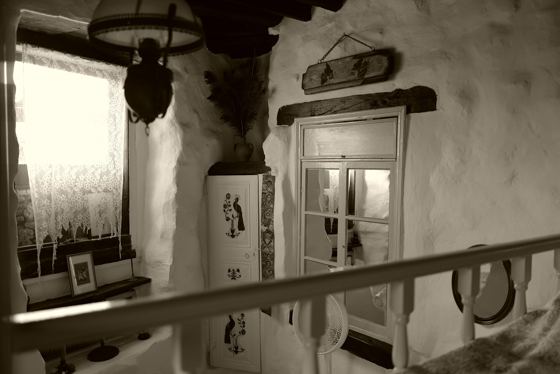 Romy Rainer photographic series at Eco House Patmos, photograph 21